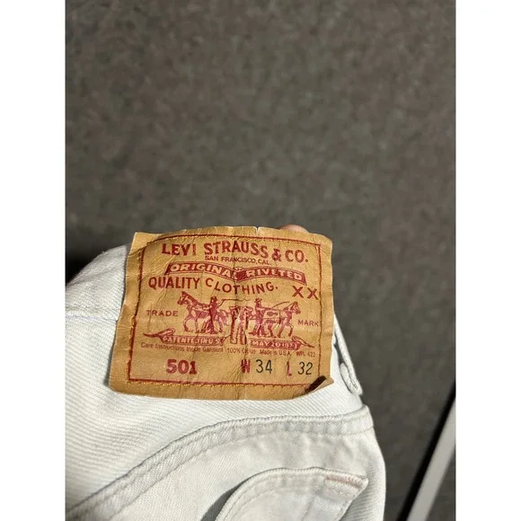 Levis 501 made in usa jeans vintage light blue wash fit 33X31 (tag 34X32) - Picture 5 of 12